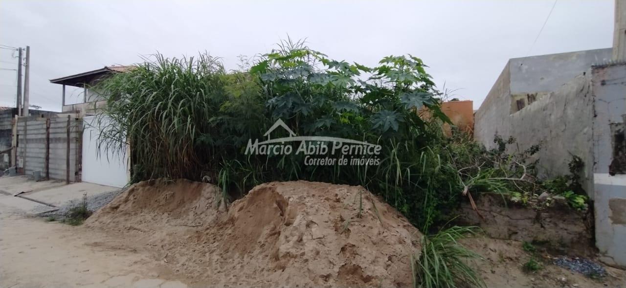 Terreno a 200 m praia